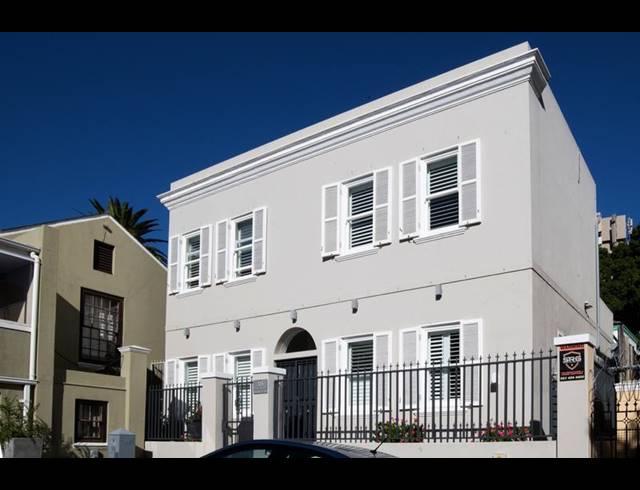 2 BEDROOM PROPERTY TO RENT IN GREEN POINT